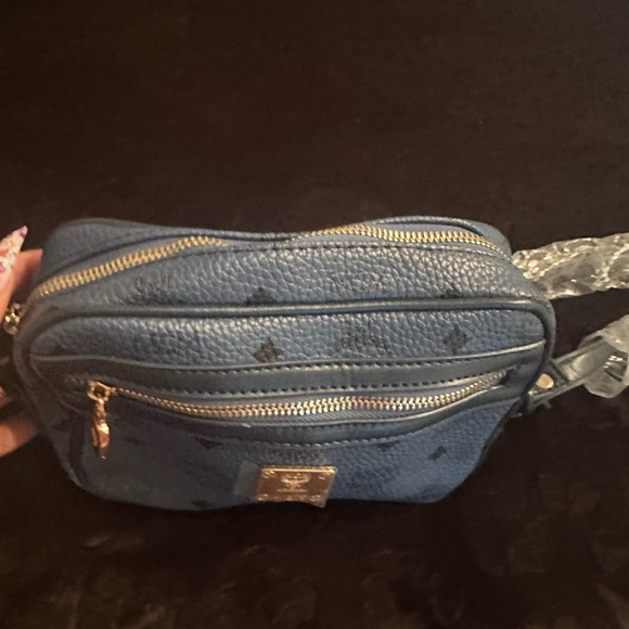 MCM Blue Crossbody Bag with Silver Details - Picture 2 of 4